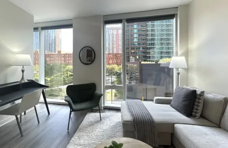 Studio Streeterville Corporate Housing