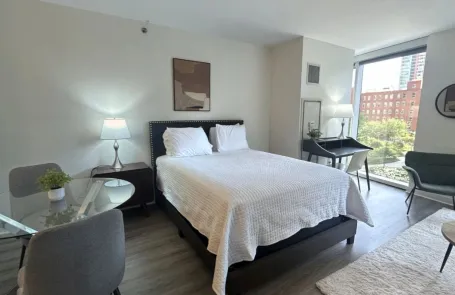 Studio Streeterville Corporate Housing