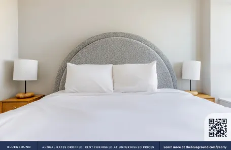 1 Bedroom Lakeview Apartment