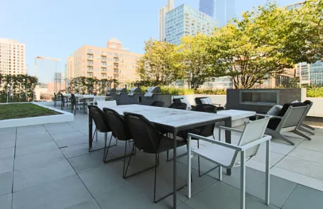 2 Bedroom South Loop Apartment