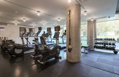 2 Bedroom South Loop Apartment