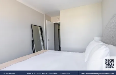 1 Bedroom Lakeview Apartment