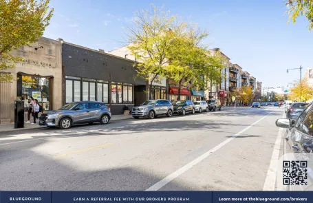 1 Bedroom Lincoln Park Apartment