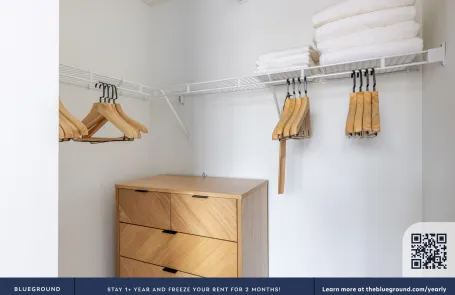 2 Bedroom West Loop Apartment