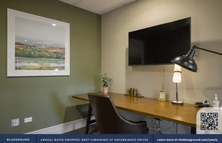 1 Bedroom Elmhurst Apartment