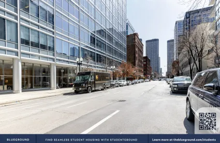 2 Bedroom West Loop Apartment