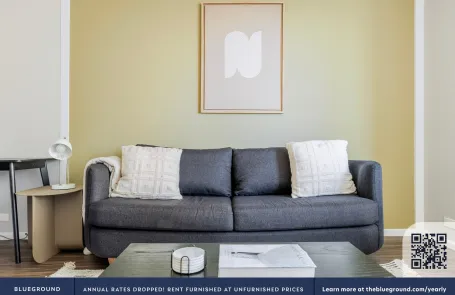 1 Bedroom Lakeview Apartment