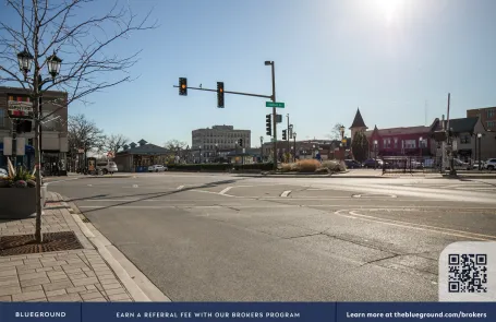 1 Bedroom Elmhurst Apartment