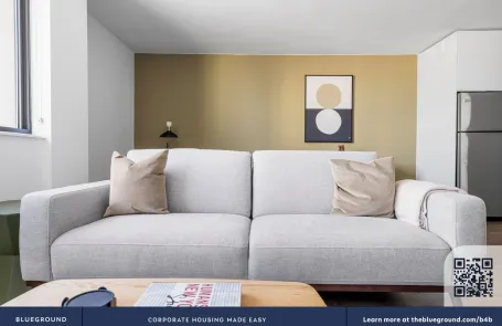 1 Bedroom Lincoln Park Apartment