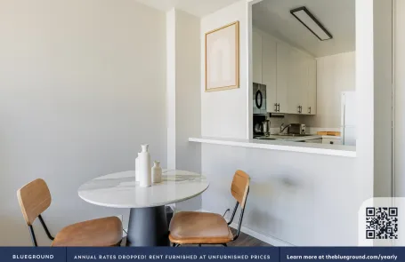 1 Bedroom Lakeview Apartment