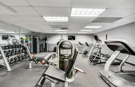 1 Bedroom Edgewater Apartment