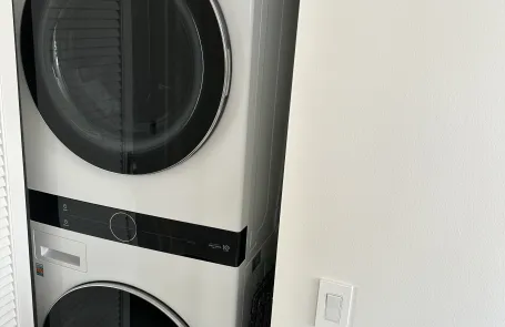 2 Bedroom Chicago Loop Apartment