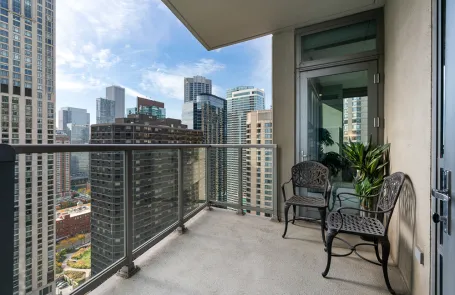 2 Bedroom Streeterville Condo