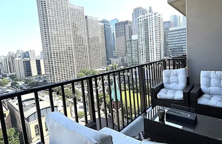 1 Bedroom West Loop Condo