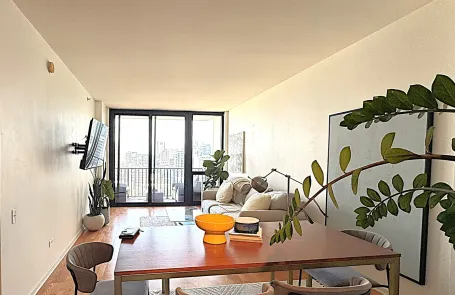 1 Bedroom West Loop Condo