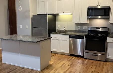 1 Bedroom West Loop Condo