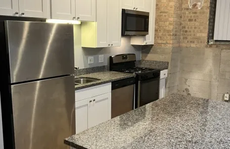 1 Bedroom West Loop Condo