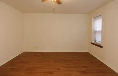 Studio Uptown Apartment