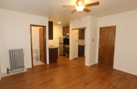 Studio Uptown Apartment