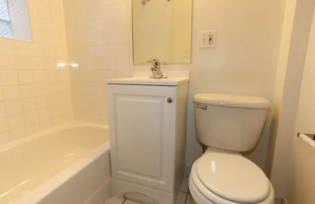 Studio Uptown Apartment