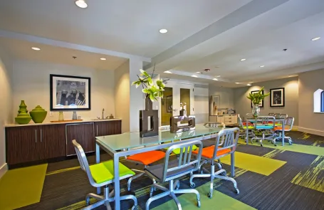 1 Bedroom Chicago Loop Apartment