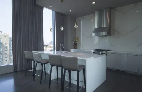 1 Bedroom West Loop Apartment