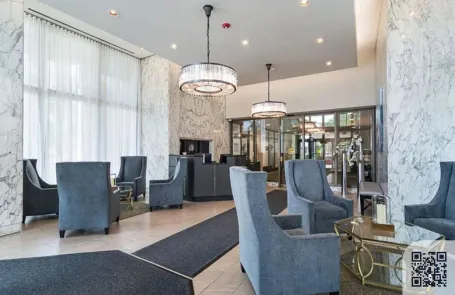 1 Bedroom Lakeview Apartment