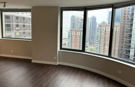 3 Bedroom Streeterville Apartment