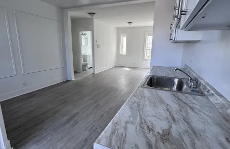 1 Bedroom Rogers Park Apartment