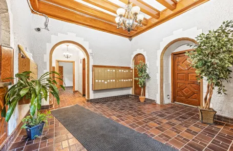 Studio Edgewater Apartment