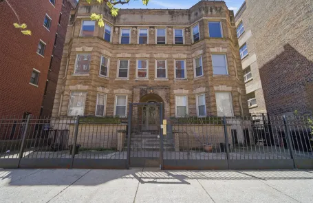 3 Bedroom Uptown Apartment