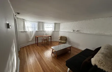 1 Bedroom Sheridan Park Apartment