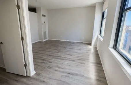 2 Bedroom Chicago Loop Apartment