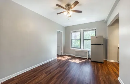 1 Bedroom Old Town Apartment