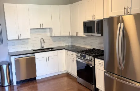 3 Bedroom Uptown Apartment