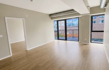 2 Bedroom Old Town Apartment
