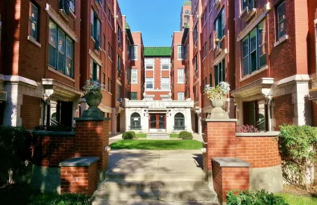 Studio Lakeview Apartment