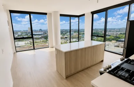 2 Bedroom Lincoln Park Apartment