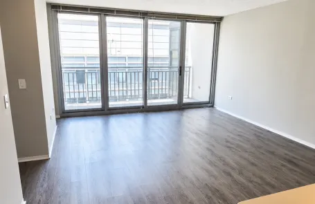 2 Bedroom West Loop Apartment