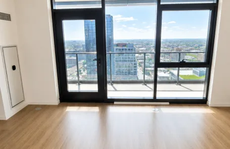 Studio Fulton Market Apartment