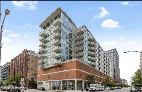 1 Bedroom West Loop Condo