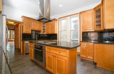 3 Bedroom Wicker Park Apartment