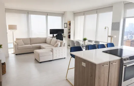 2 Bedroom West Loop Apartment