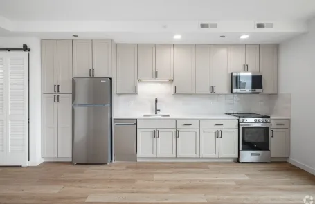1 Bedroom Lincoln Park Apartment