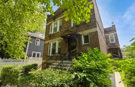 2 Bedroom Edgewater Apartment