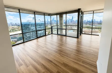 2 Bedroom Lincoln Park Apartment