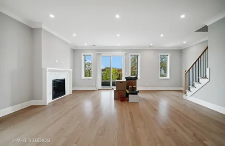 3 Bedroom Andersonville Condo