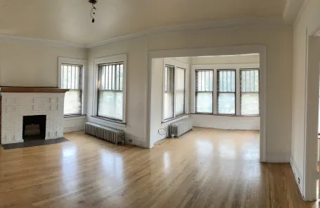 2 Bedroom Edgewater Apartment