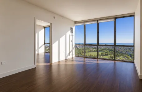 1 Bedroom Uptown Apartment