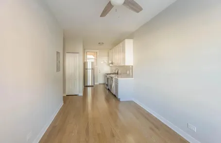 2 Bedroom Ravenswood Apartment